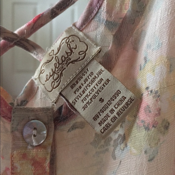 Eyelash Couture Floral Criss-Cross Back Tank - Picture 3 of 4